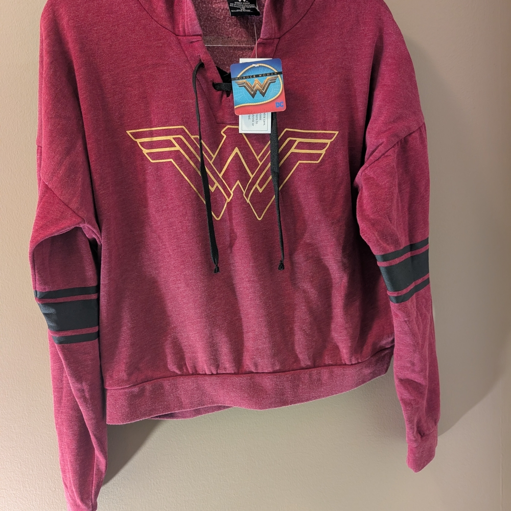 ✨Wonder Woman/DC Comics Maroon Burnout Hoodie